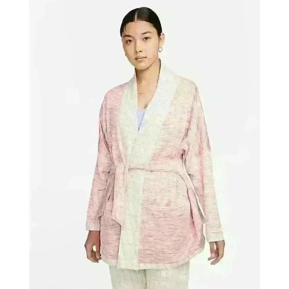 NEW! Nike Women's Plus 1X Yoga Therma-FIT Luxe Jacquard Top NWT $140 - Picture 7 of 9